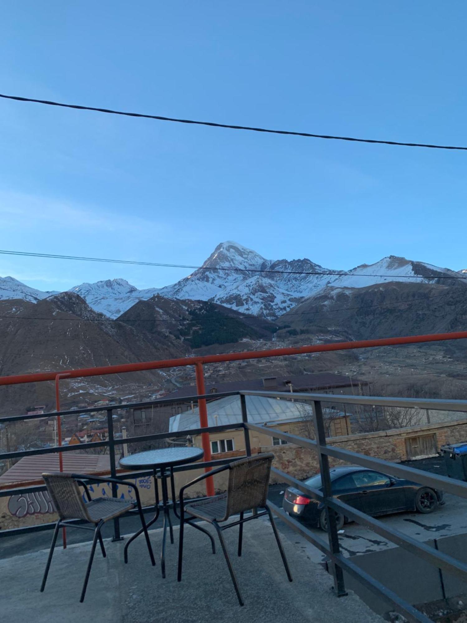 Mate'S Home Kazbegi Exterior foto