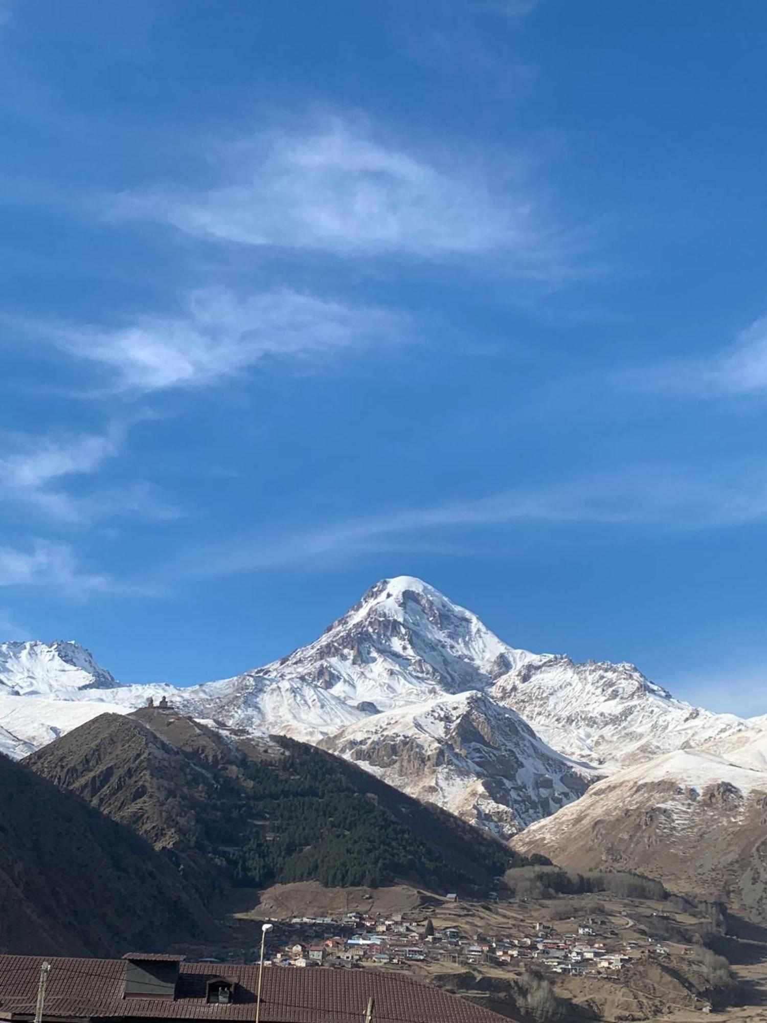 Mate'S Home Kazbegi Exterior foto